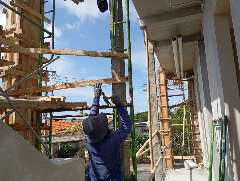 Foto AI review Parlan 2026-07-11